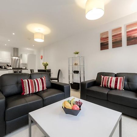 Roomspace Serviced Apartments - Nouvelle House 서턴 외부 사진