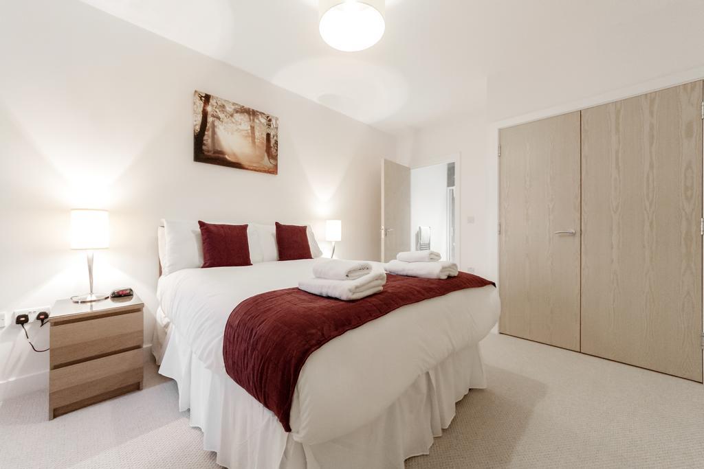 Roomspace Serviced Apartments - Nouvelle House 서턴 객실 사진