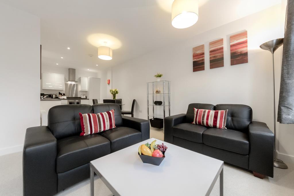 Roomspace Serviced Apartments - Nouvelle House 서턴 외부 사진